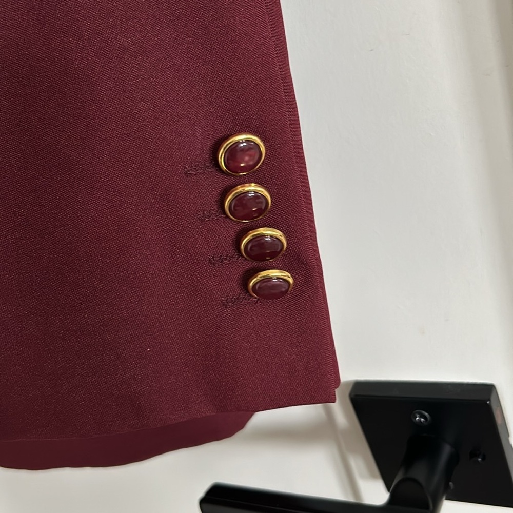 Maroon Blazer - Picture 4 of 4